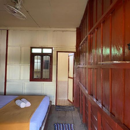 Souksanh Guesthouse Ban Donsom Exterior photo