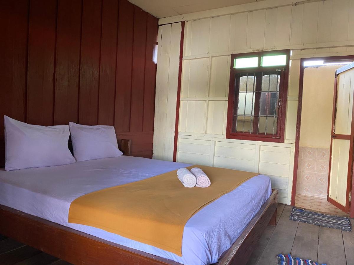 Souksanh Guesthouse Ban Donsom Exterior photo